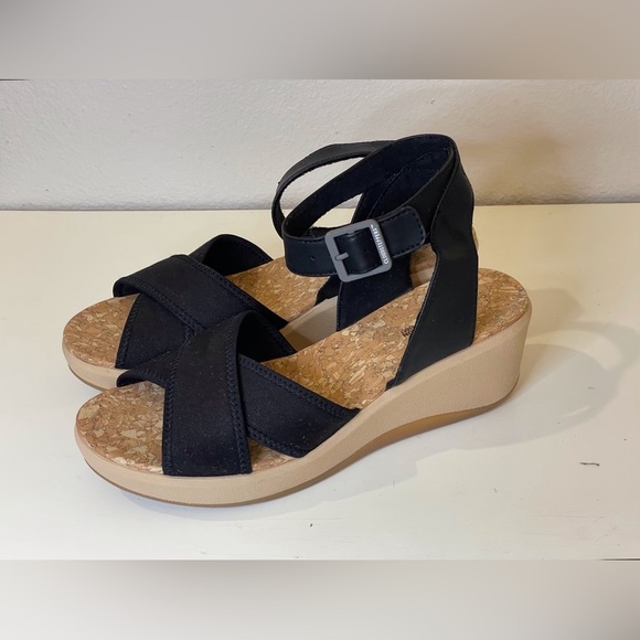 Clarks Women's Step Cali Coast Wedge Black Sandals Size 10 M - Picture 2 of 10